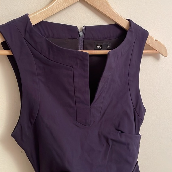 Le Chateau Dark Navy Ruched Dress - Picture 6 of 9